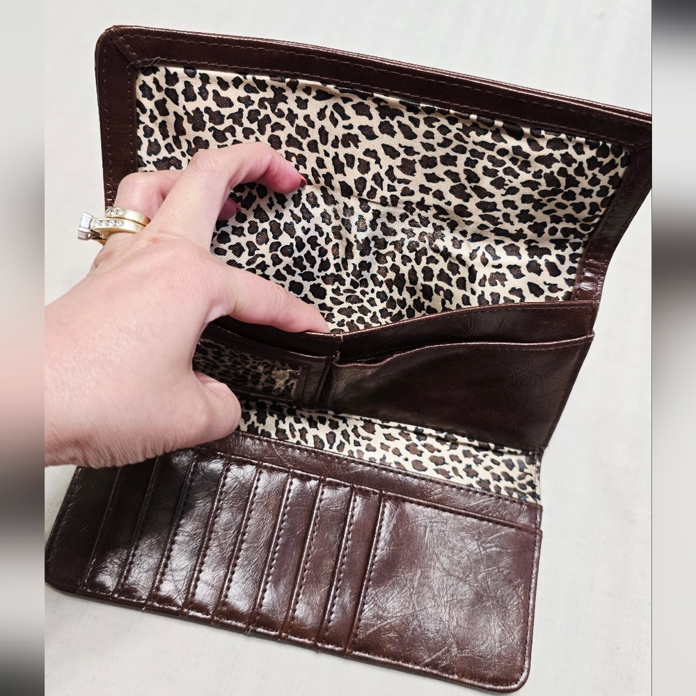 Kenneth Cole Reaction Brown Leather Continental Wallet - Picture 8 of 12